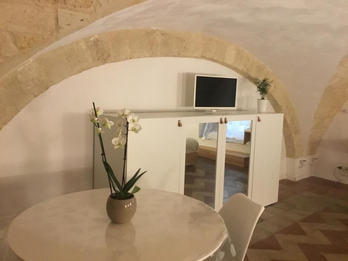 Apartment Flos